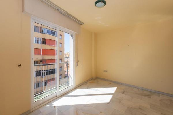 Sprzedaż mieszkania w Piso en Calle Ricardo León, Centro Ciudad, Fuengirola, Fuengirola
thumbnail 3