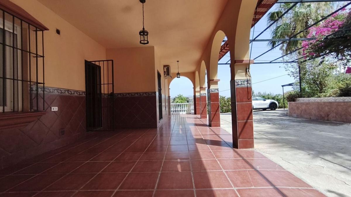 Properties for sale and rent in Spain photo 4