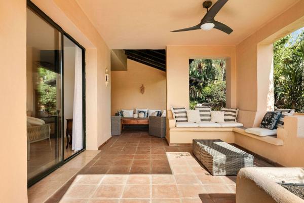 Продажа квартиры на Piso en Nueva Atalaya, Estepona, Эстепона
 photo 3