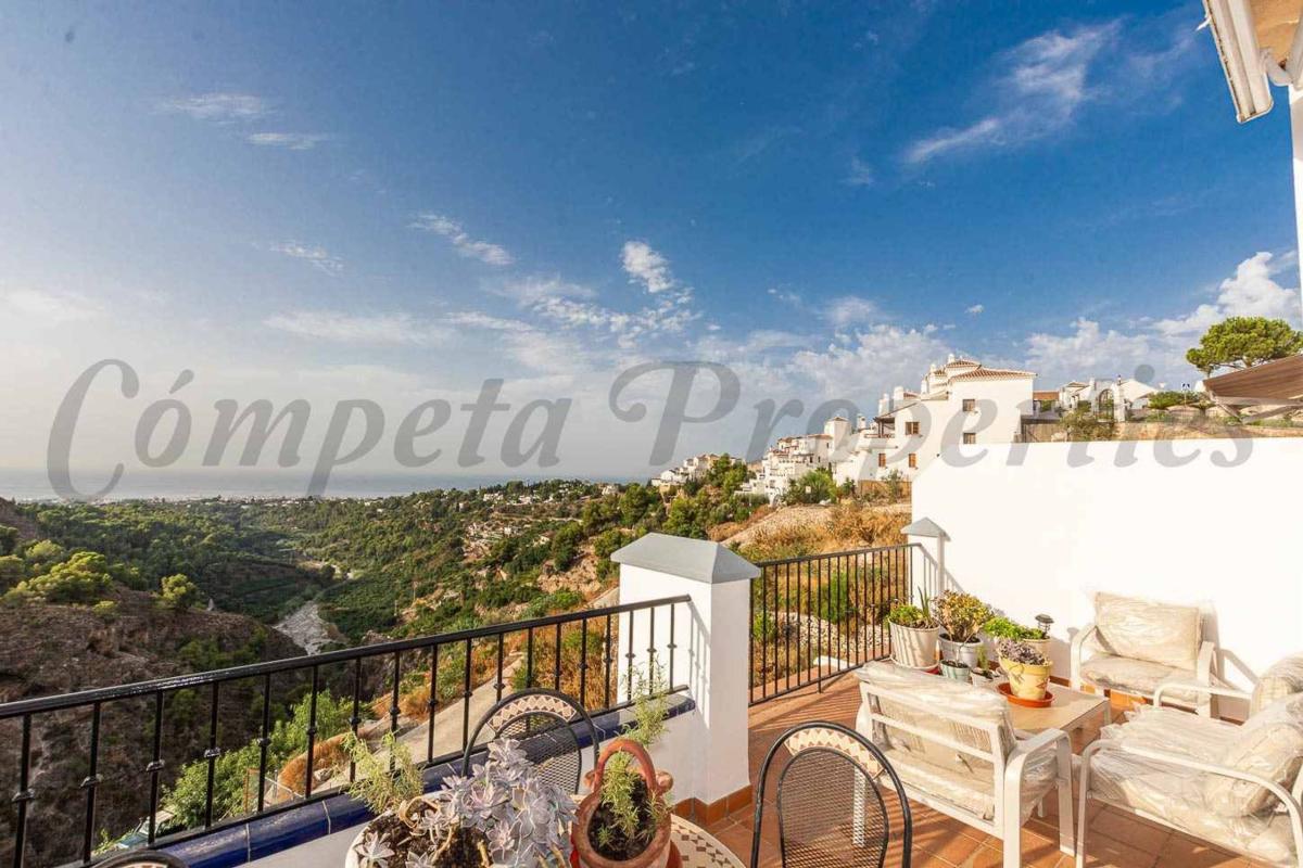 Properties for sale and rent in Spain photo 4