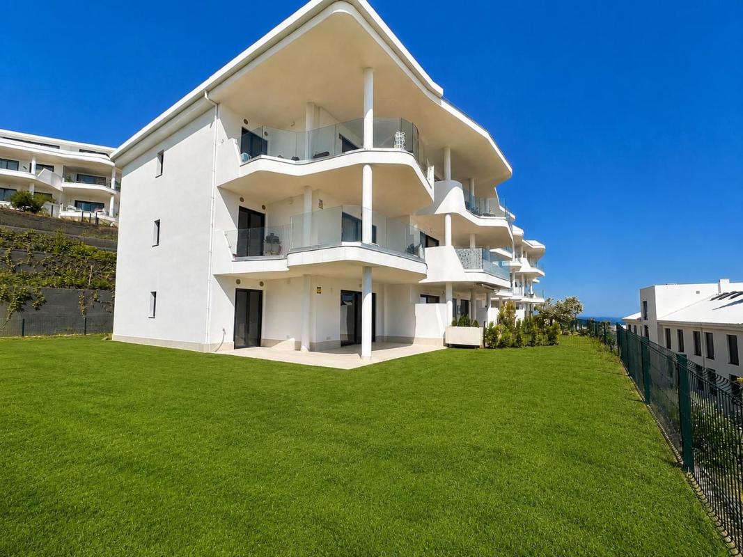Venta de piso en Piso en El Higuerón, Fuengirola, Fuengirola
photo 1