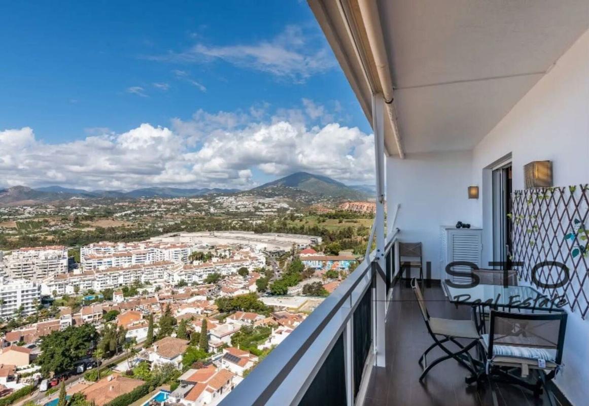 Venta de piso en Piso en Plaza Pedro Antonio de Alarcón, Las Brisas, Marbella, Marbella
photo 1
