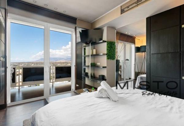 Venta de piso en Piso en Plaza Pedro Antonio de Alarcón, Las Brisas, Marbella, Marbella
thumbnail 3