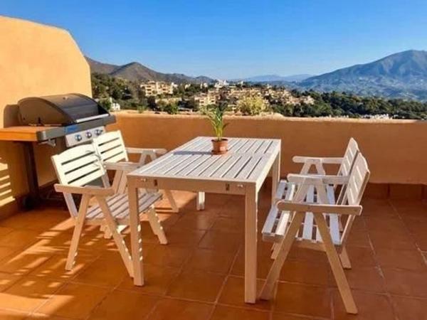 Venta de piso en Piso en Calle Miguel de Cervantes, 6, Reserva de Marbella, Marbella, Marbella
photo 1