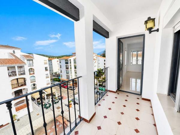 Продажа квартиры на Piso en San Luis de Sabinillas, Manilva, Манильва
thumbnail 3