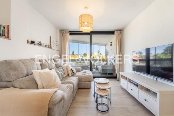 Venta de piso en Piso en Avenida la Riviera, Los Álamos, Torremolinos, Torremolinos
photo 1