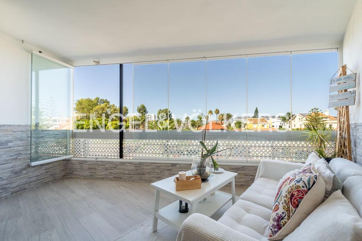 Продажа квартиры на Piso en Avenida la Riviera, Los Álamos, Torremolinos, Торремолинос
 photo 2