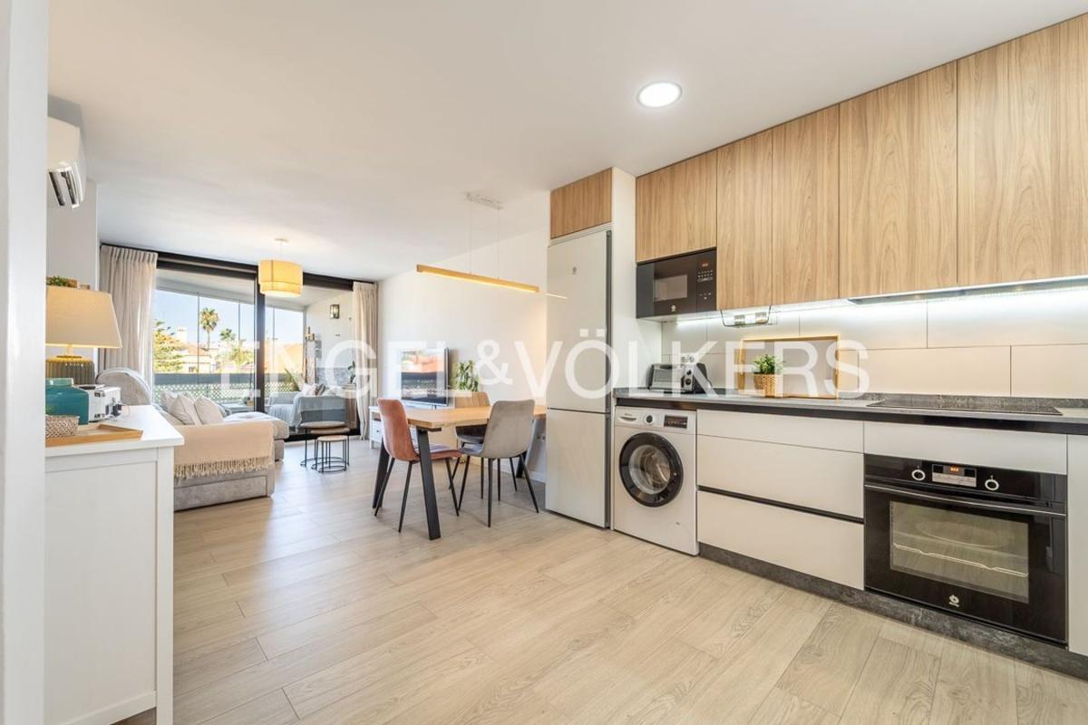 Продажа квартиры на Piso en Avenida la Riviera, Los Álamos, Torremolinos, Торремолинос
 photo 5