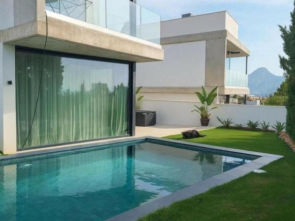 Casa o chalet independiente en Plaza Maestranza la, Nueva Andalucía, Marbella thumbnail 3