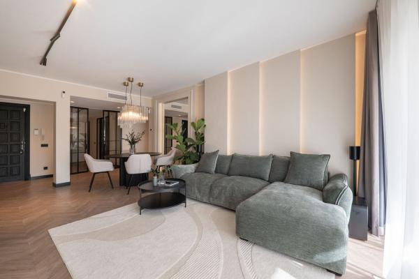 Venta de piso en Piso en Capanes, 1, Los Arqueros-Puerto del Almendro, Benahavís, Benahavís
 photo 1