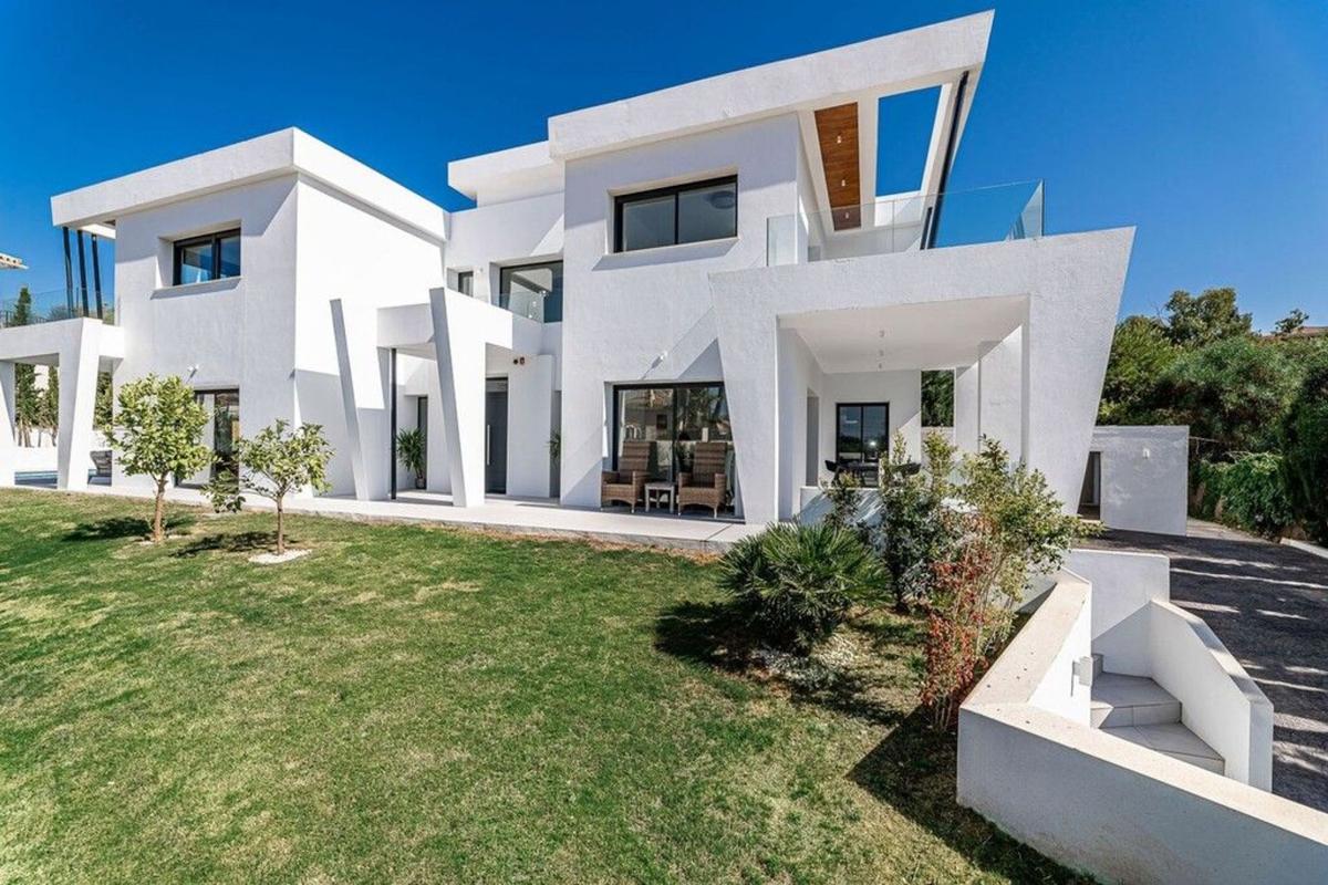 Properties for sale and rent in Spain photo 1
