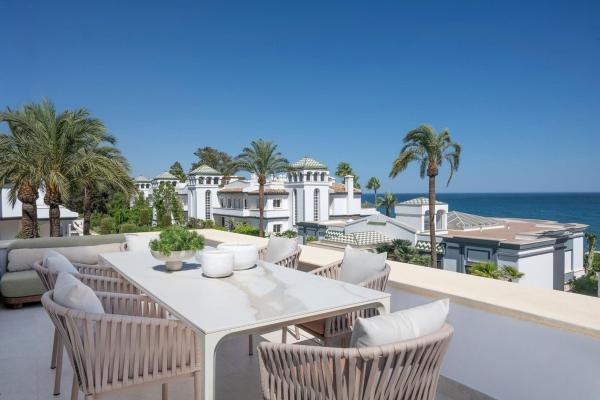 Ático en venta en  Ático en Urbanizacion Dominion Beach, El Velerín, Estepona, Estepona photo 4
