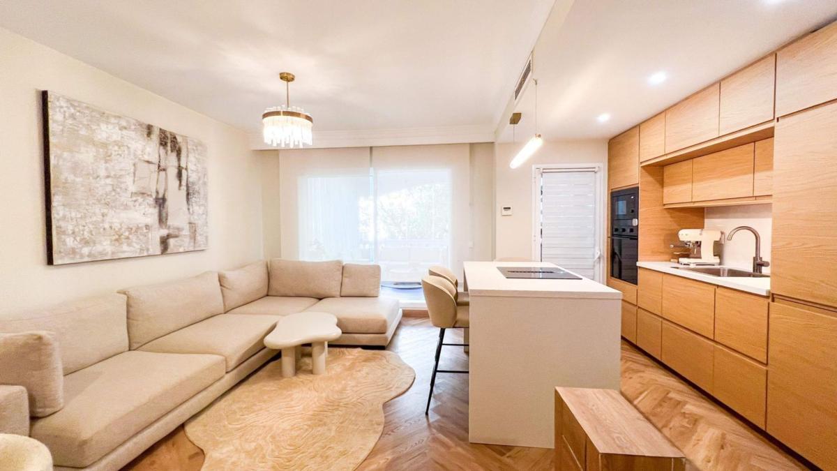 Sale of apartment in Piso en Camino del Ángel, La Dama de Noche-La Alzambra, Marbella, Marbella
photo 2