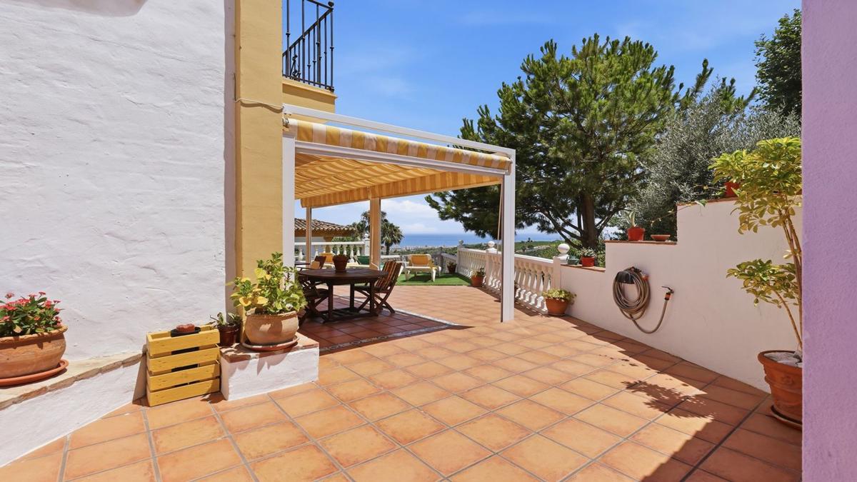 Properties for sale and rent in Spain photo 3