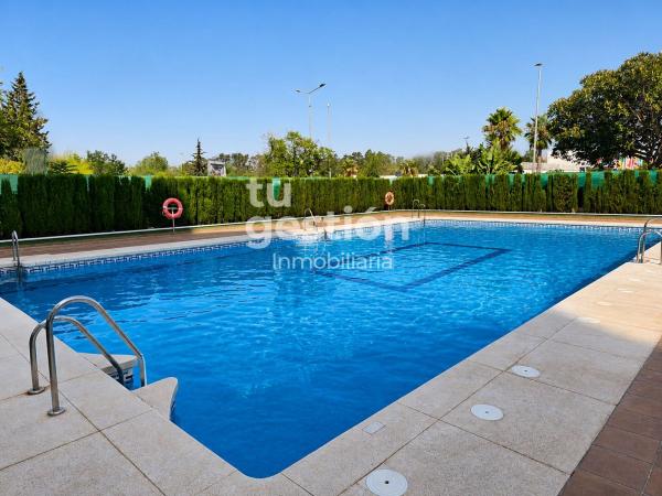 Venta de piso en Piso en El Consul - El Romeral, Málaga, Málaga
photo 1