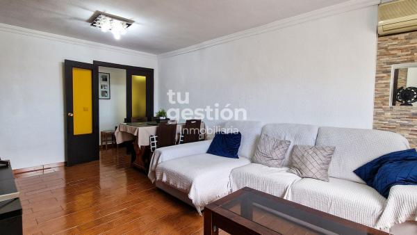 Venta de piso en Piso en El Consul - El Romeral, Málaga, Málaga
 photo 4