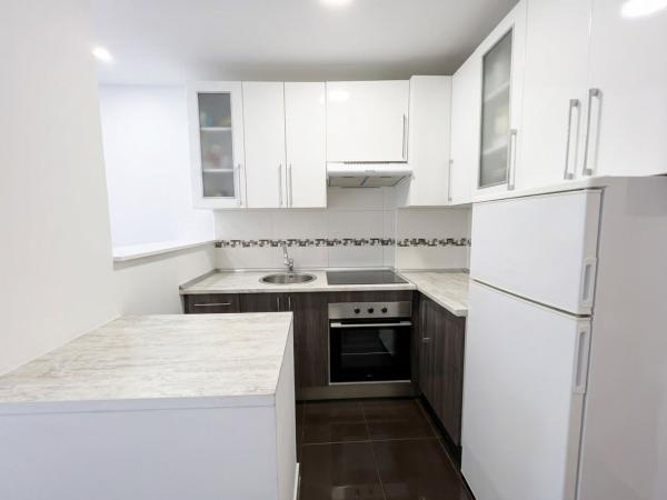 Venta de piso en Piso en Calle Camilo José Cela, 8, Playa de la Fontanilla, Marbella, Marbella
thumbnail 3
