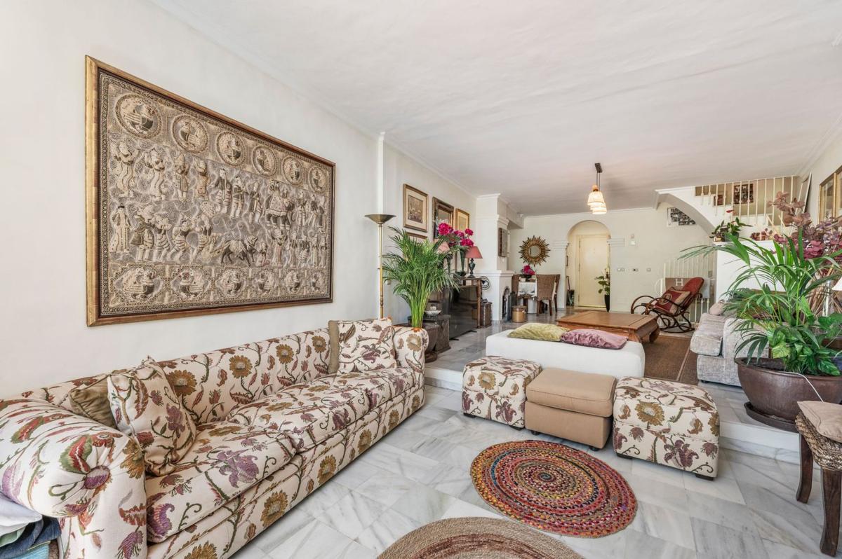 Venta de chalet adosado en Chalet adosado en Turmalina-arroyo Piedras, 1, Nagüeles, Marbella , Marbella photo 3