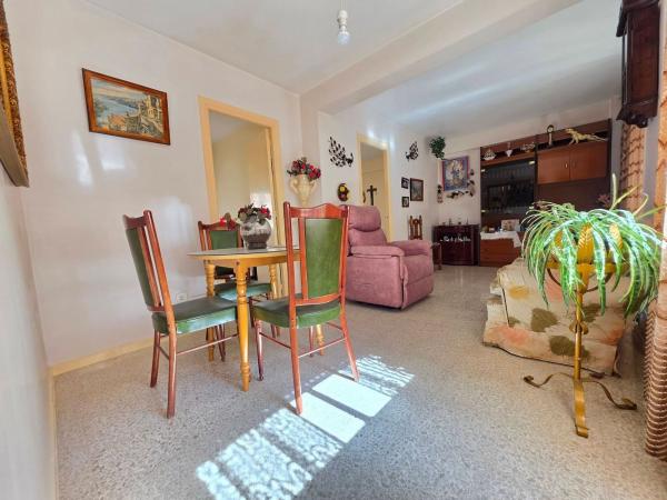 Venta de piso en Piso en Parque del sur, Mangas Verdes - Las Flores, Málaga, Málaga
thumbnail 2