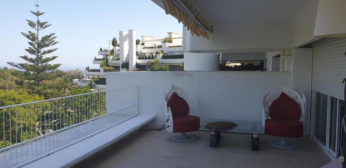 Venta de duplex en Dúplex en Las Lomas de Río Verde, Marbella, Marbella photo 2