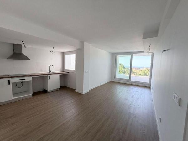 Продажа квартиры на Piso en Torreblanca del Sol, Fuengirola, Фуэнхирола
photo 1