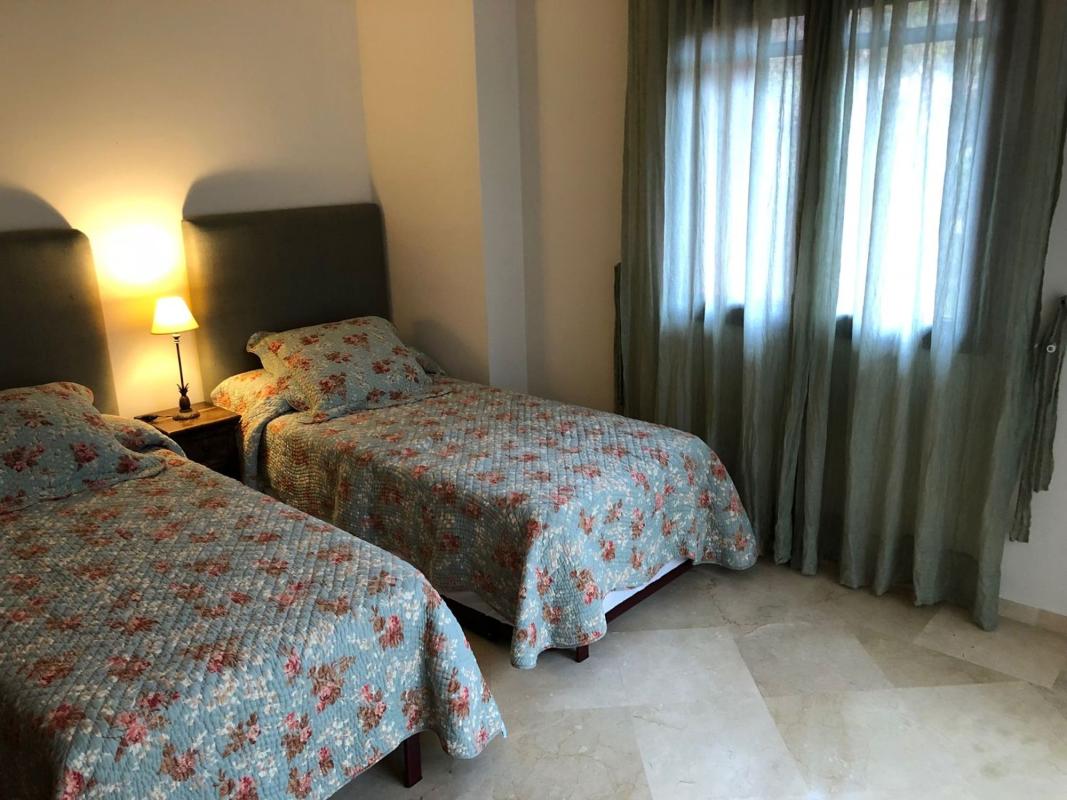 Venta de piso en Piso en Urbanizacion Alicate Playa, 1 C, Las Chapas-Alicate Playa, Marbella, Marbella
photo 2