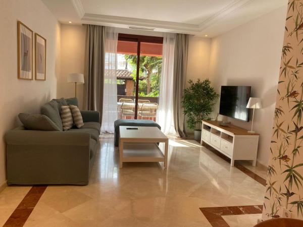 Venta de piso en Piso en Avenida Concha Nácar, Romana Playa, Marbella, Marbella
thumbnail 2