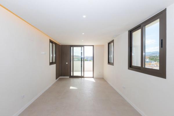 Duplex en venta en Dúplex en Calle José Echegaray, Zona Calvario, Estepona, Estepona photo 3