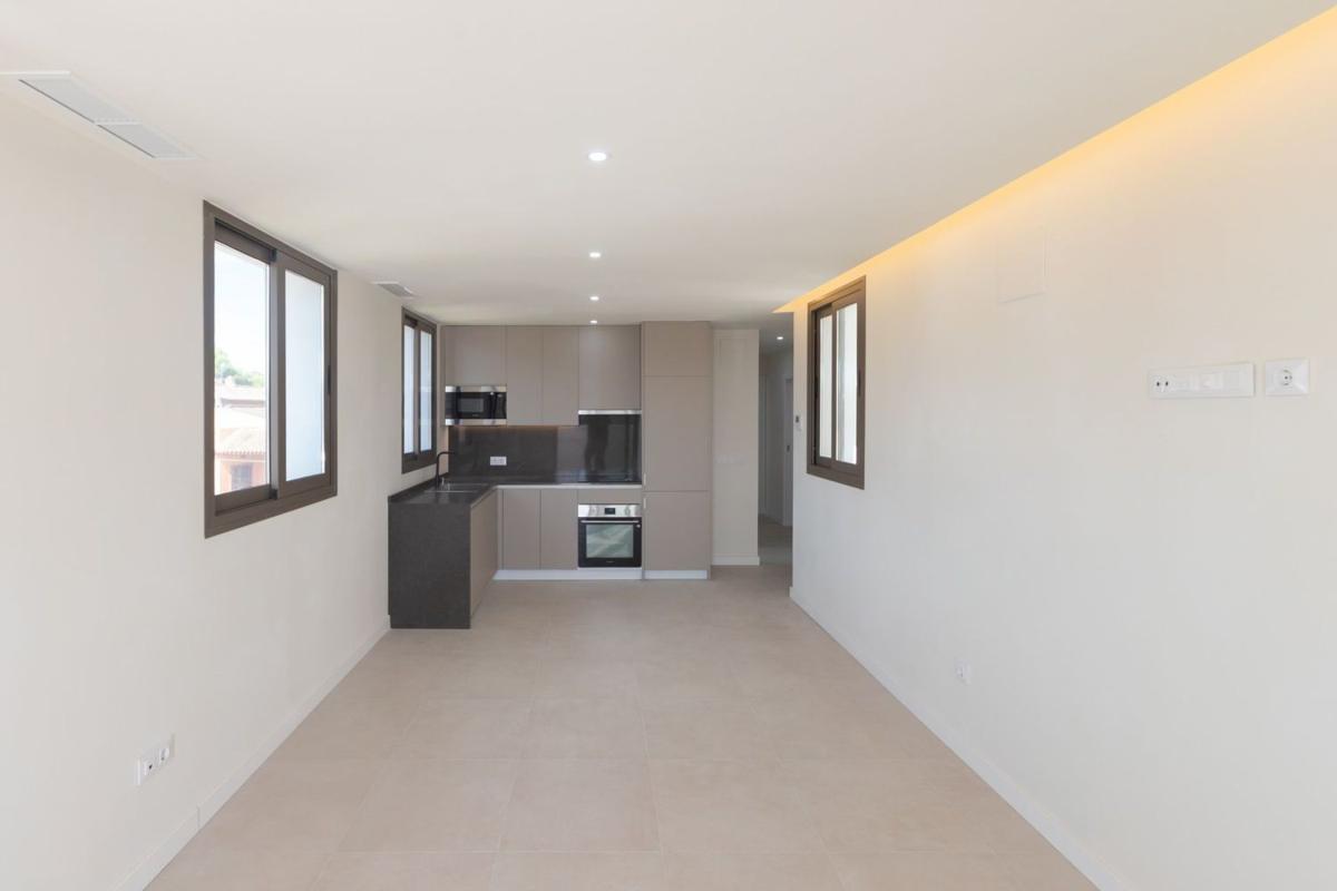 Venta de duplex en Dúplex en Calle José Echegaray, Zona Calvario, Estepona, Estepona photo 4