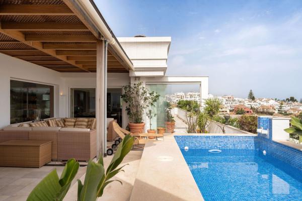 Ático en venta en Ático en Las Brisas, Marbella, Marbella photo 1