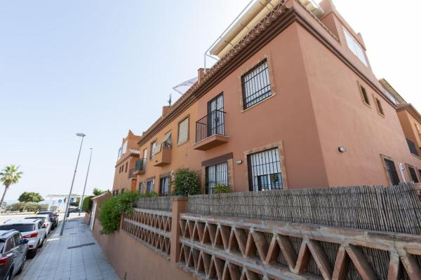 Chalet adosado en Calle Zagra, 2, Benajarafe, Vélez-Malaga photo 4