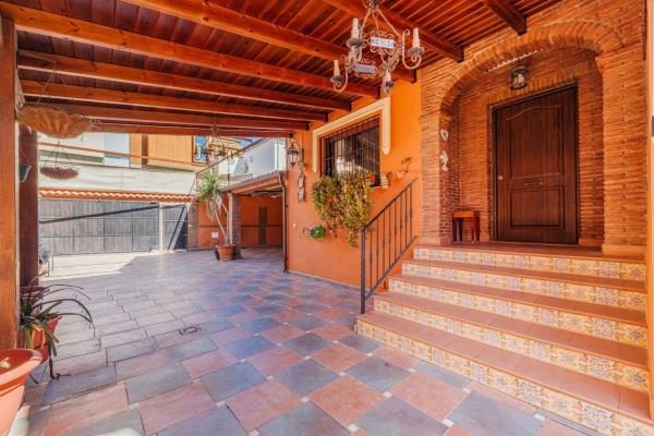 Chalet pareado en Calle Platón, 22, Fuente Alegre - El Chaparral - Los Morales, Málaga thumbnail 1