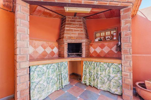 Chalet pareado en Calle Platón, 22, Fuente Alegre - El Chaparral - Los Morales, Málaga thumbnail 2