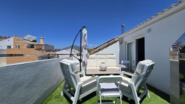 Venta de piso en Piso en Avenida Mar Mediterráneo, Linda Vista-Nueva Alcántara-Cortijo Blanco, Marbella, Marbella
thumbnail 3