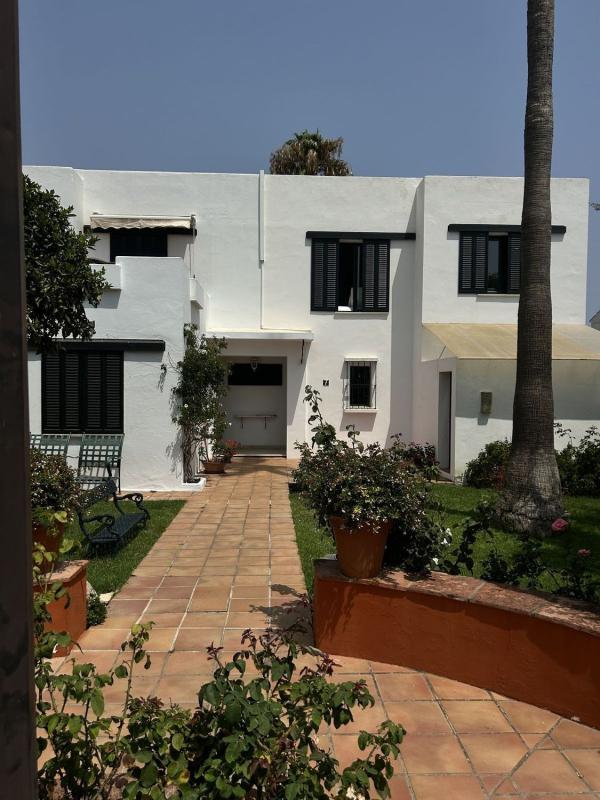 Venta de chalet independiente en Casa o chalet en Calle Ficus, Linda Vista-Nueva Alcántara-Cortijo Blanco, Marbella, Marbella
photo 2