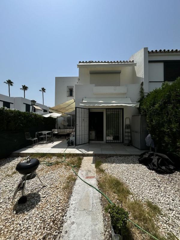 Venta de chalet independiente en Casa o chalet en Calle Ficus, Linda Vista-Nueva Alcántara-Cortijo Blanco, Marbella, Marbella
photo 3
