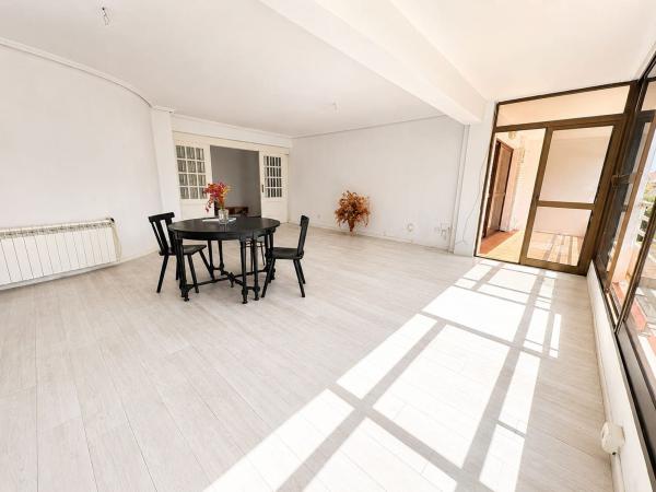 Venta de piso en Piso en Calle Eurosol, 11, La Carihuela - Los Nidos, Torremolinos, Torremolinos
thumbnail 3