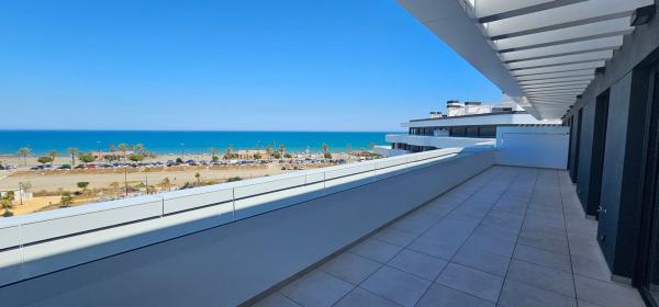 Venta de piso en Piso en Avenida Mar de Alborán, Los Álamos, Torremolinos, Torremolinos
photo 1