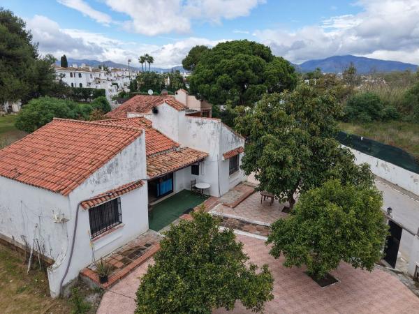 Chalet independiente en venta en Casa o chalet en Villacana - Costalita - Saladillo, Estepona, Estepona
 photo 4