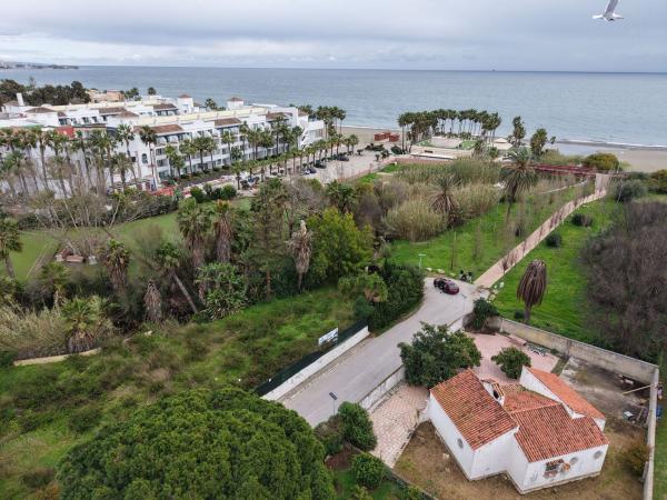 Chalet independiente en venta en Casa o chalet en Villacana - Costalita - Saladillo, Estepona, Estepona
 photo 1