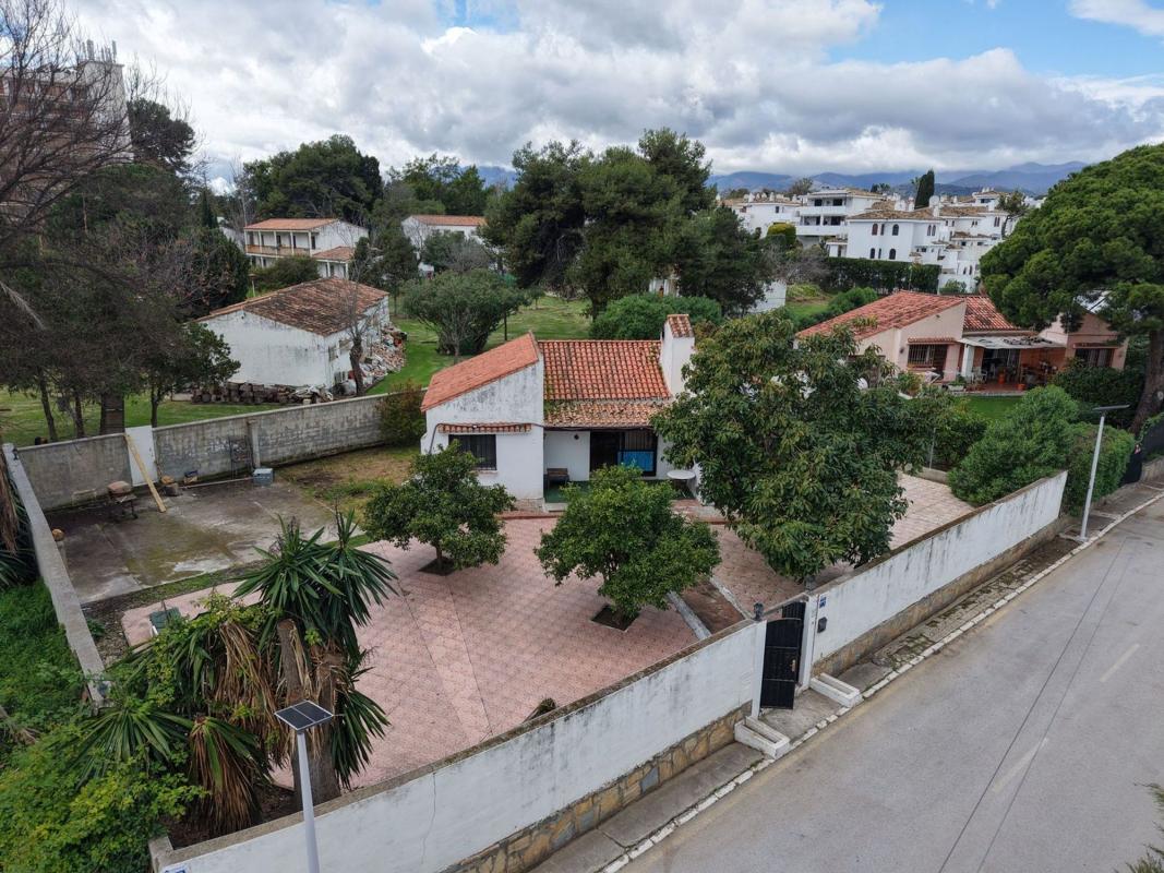 Продажа отдельного шале в  Casa o chalet en Villacana - Costalita - Saladillo, Estepona, Эстепона photo 3