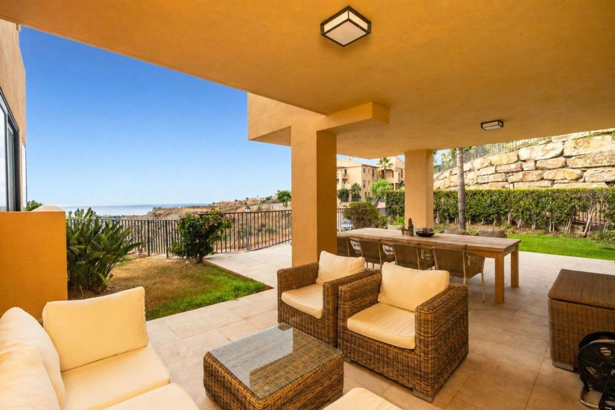 Продажа квартиры на Piso en Calle Torre Campanillas, El Paraíso, Benahavís, Бенахавис
 photo 4