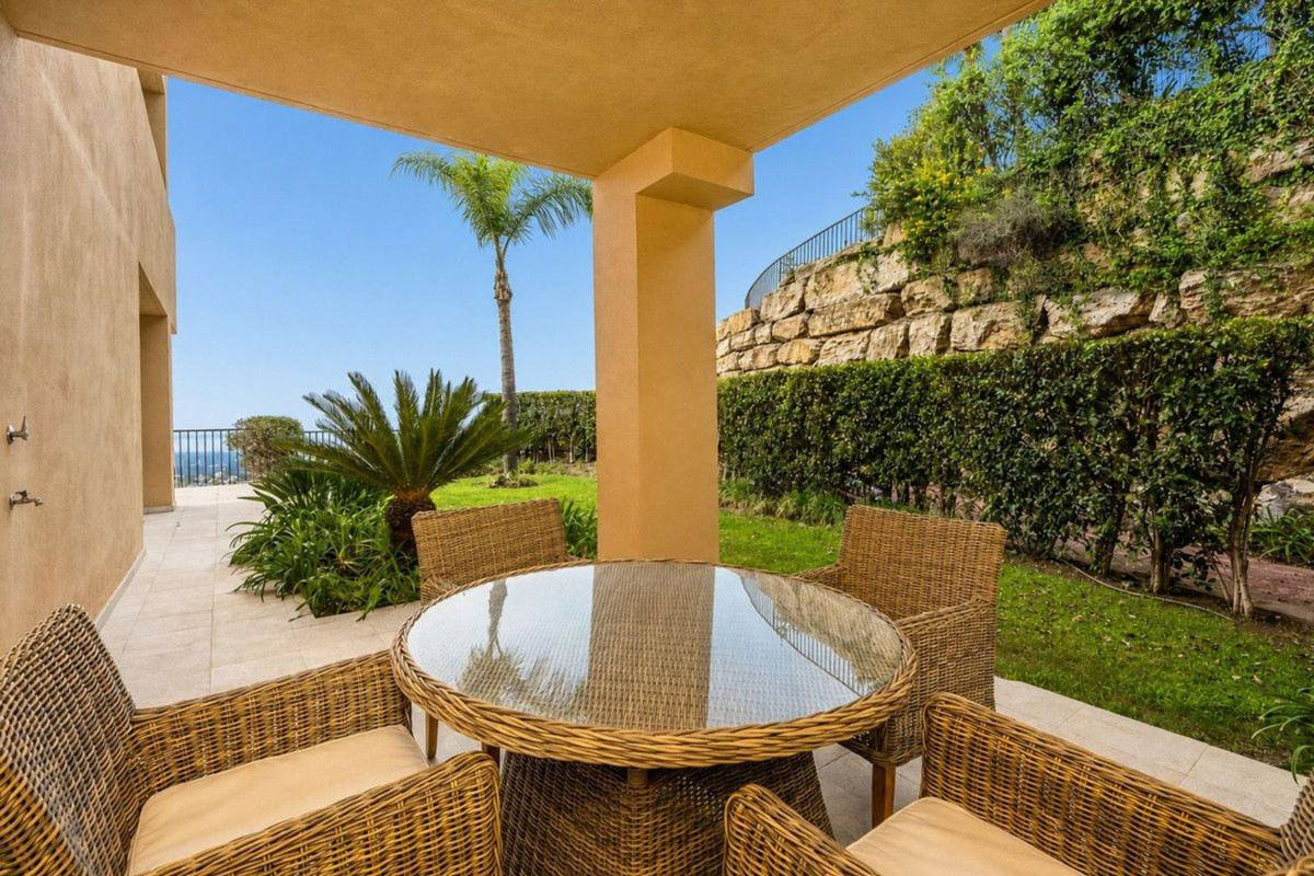 Продажа квартиры на Piso en Calle Torre Campanillas, El Paraíso, Benahavís, Бенахавис
 photo 5
