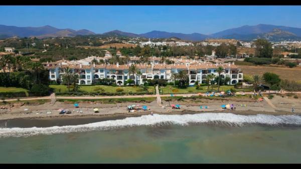 Ático en venta en Ático en Urbanización Hacienda Beach, 4, El Velerín, Estepona, Estepona photo 1