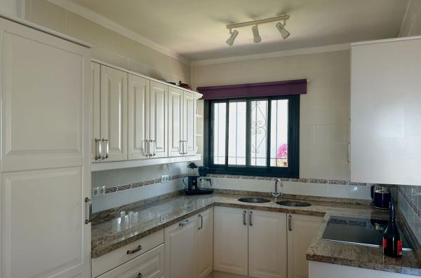 Chalet adosado en Calle Castillo, Capistrano, Nerja photo 3