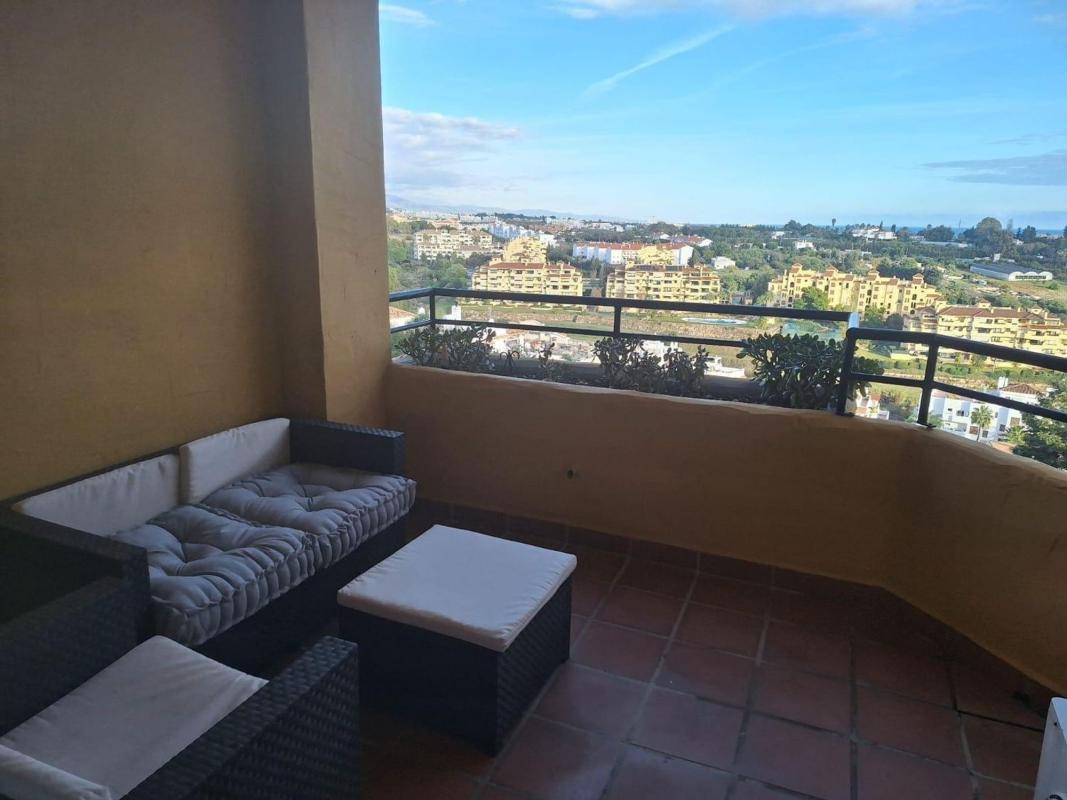 Продажа квартиры на Piso en Calle Júzcar, La Concha-Resina Golf, Estepona, Эстепона
 photo 2