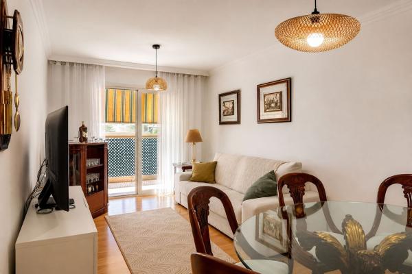 Venta de piso en Piso en Avenida Parménides, El Consul - El Romeral, Málaga, Málaga
 photo 4