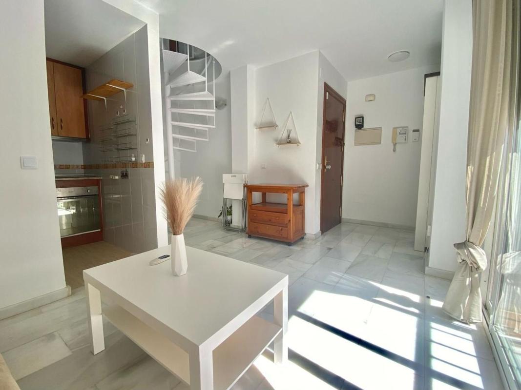 Продажа квартиры на Piso en Los Pacos, Fuengirola, Фуэнхирола
 photo 5
