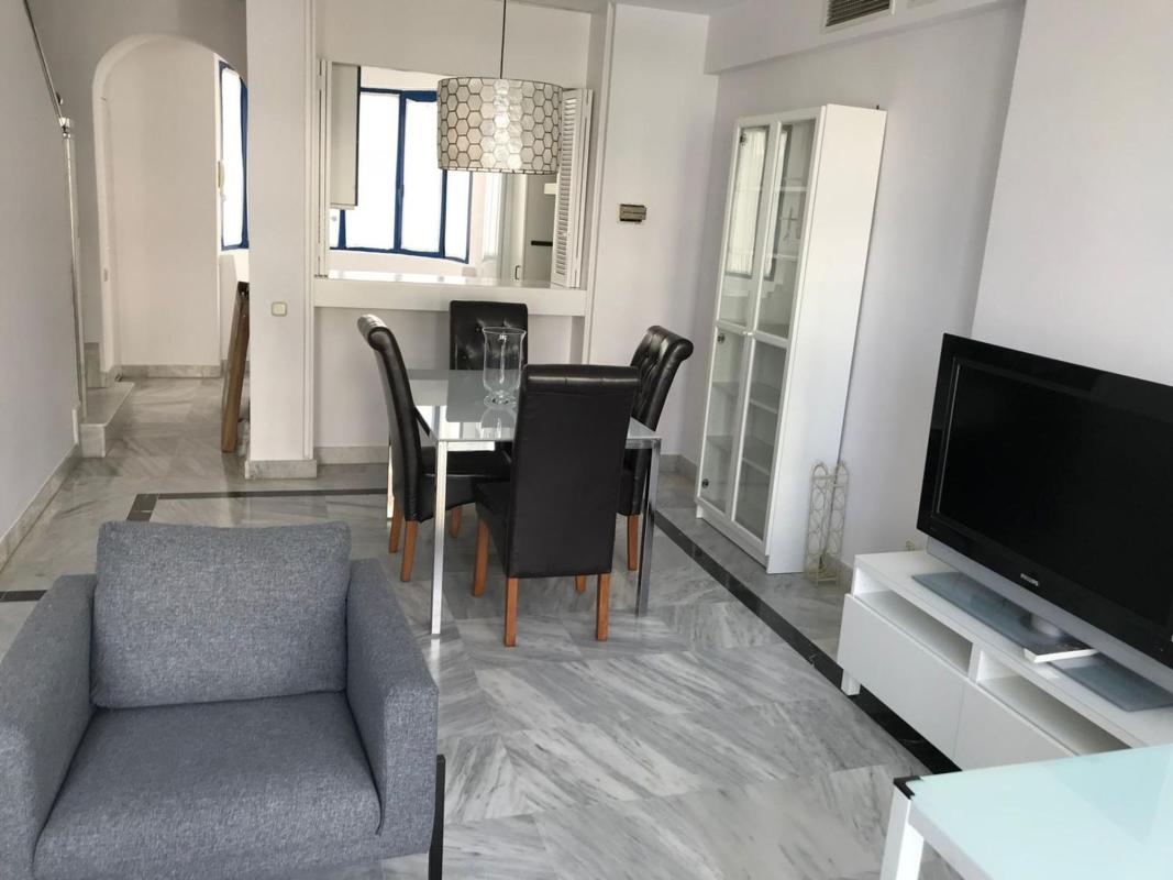 Продажа дуплекса на Dúplex en Calle Camilo José Cela, 18 a, Playa de la Fontanilla, Marbella, Марбелла photo 4