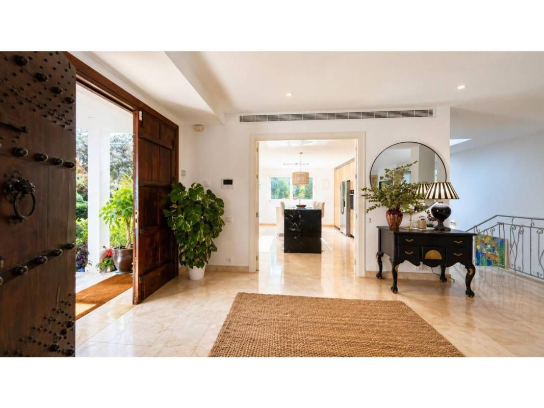 Venta de chalet independiente en Casa o chalet en Avenida Pinos de los, El Rosario-Ricmar, Marbella, Marbella
photo 4
